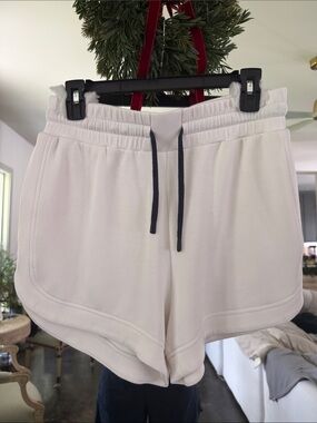 Varley Cream Athletic Drawstring Shorts with Black Tie